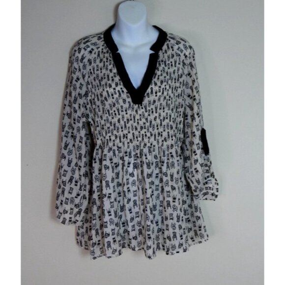 Sunny Leigh Womenβs Smocked Tunic Top Size XL Black Chair Print LS Semi Sheer - Picture 6 of 16